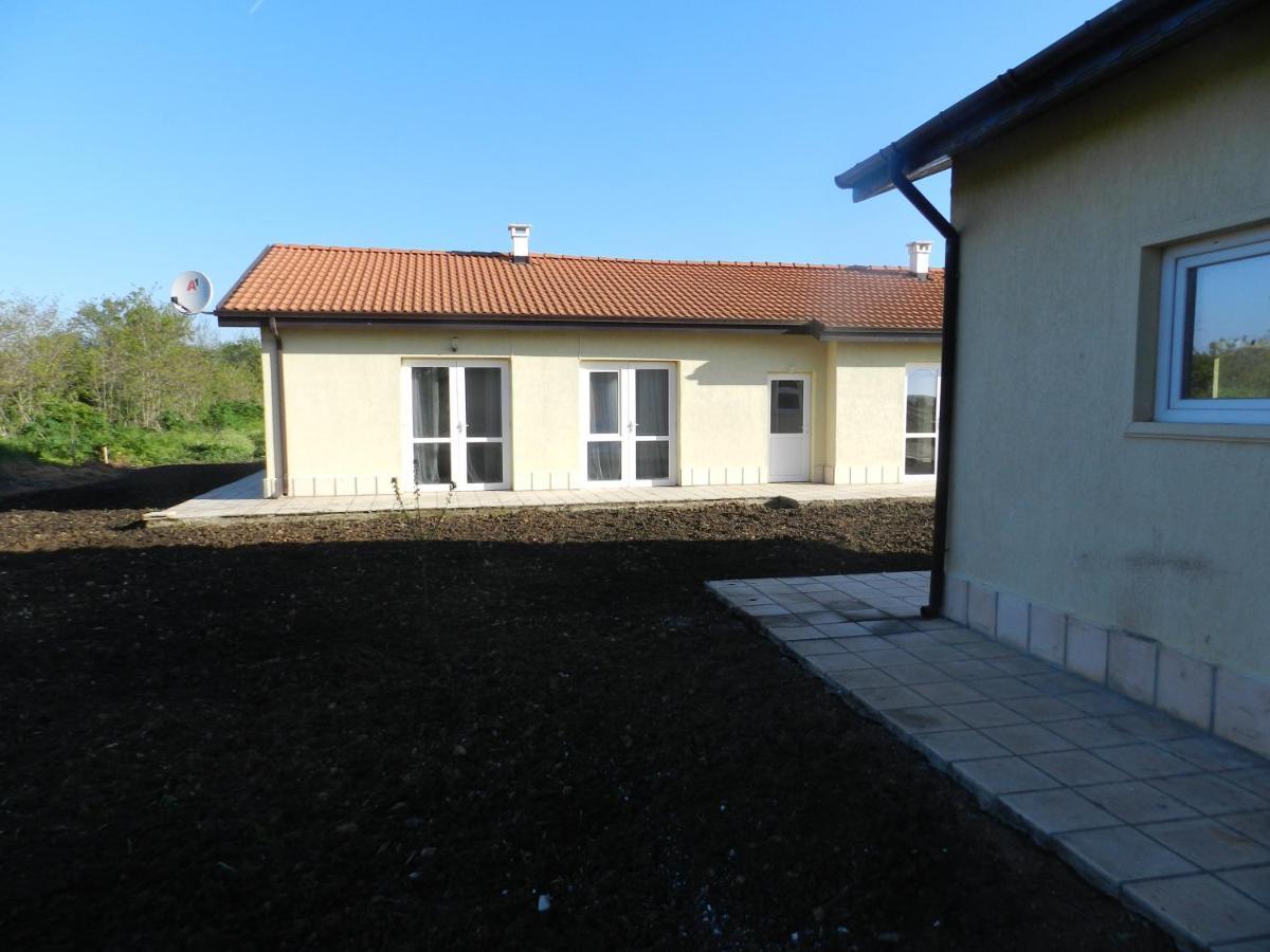 Villa Campo Ezerets Exterior foto