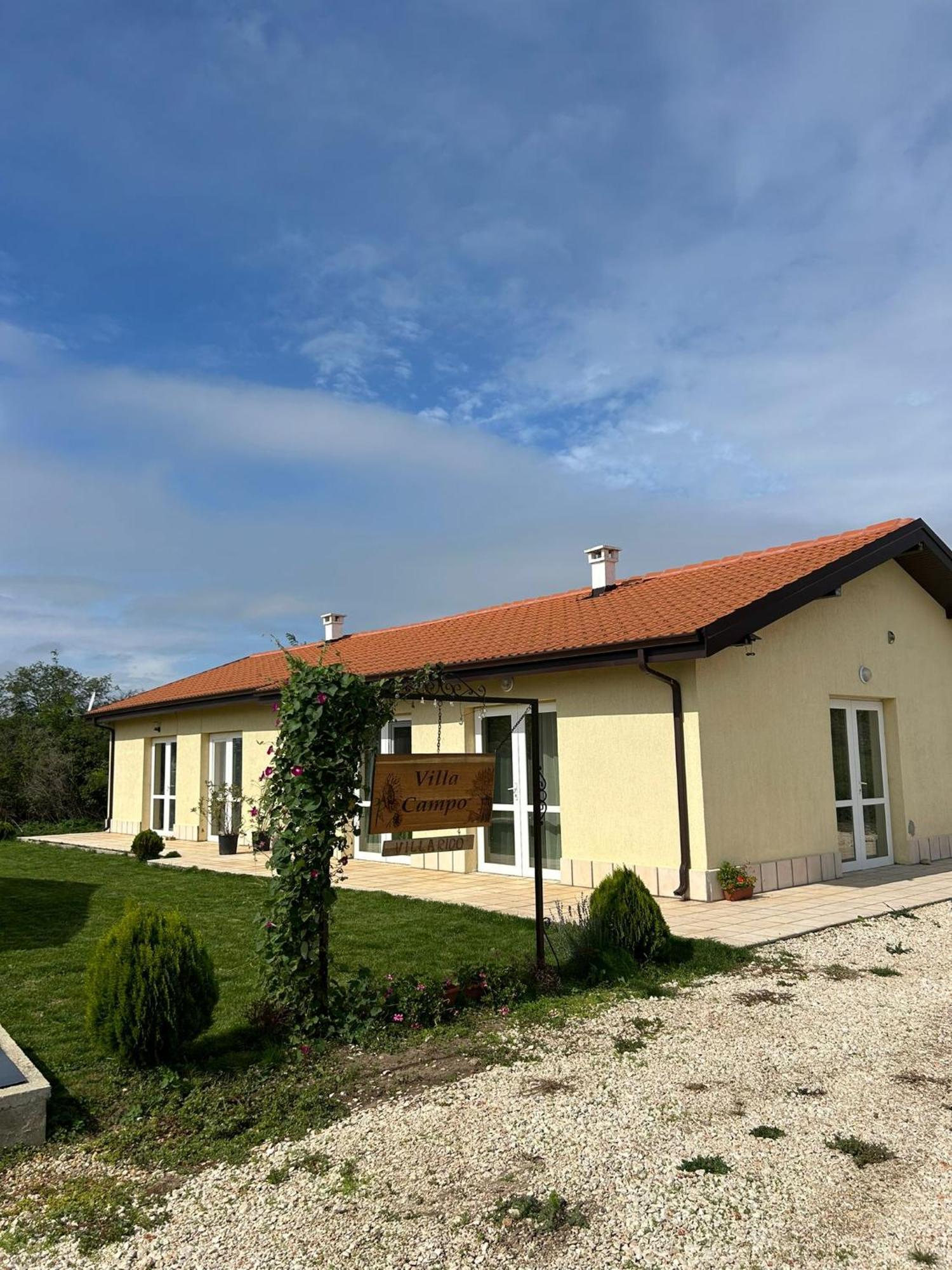 Villa Campo Ezerets Exterior foto